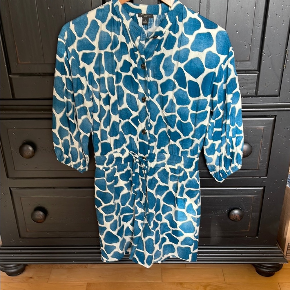 Super cute Romper size 2 but fits size 4-6